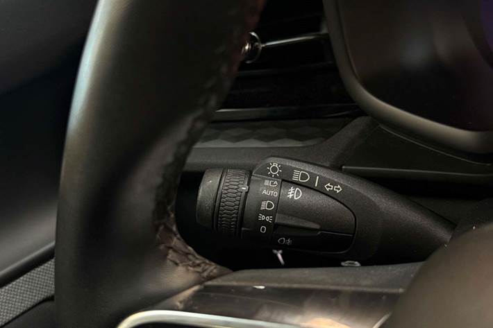 Blå Polestar 2 fra 2022