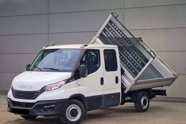 Hvid Iveco Daily fra 2023