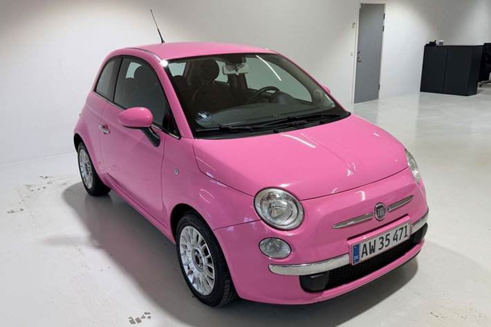 Pink Fiat 500 fra 2010