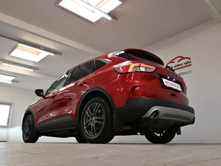 Ford Kuga 2,5 PHEV Titanium X CVT