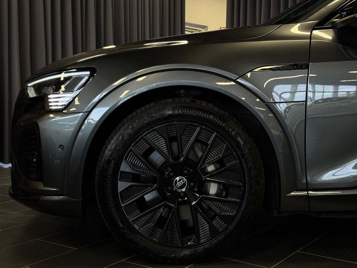 Audi Q8 e-tron 55 S-line Sportback quattro