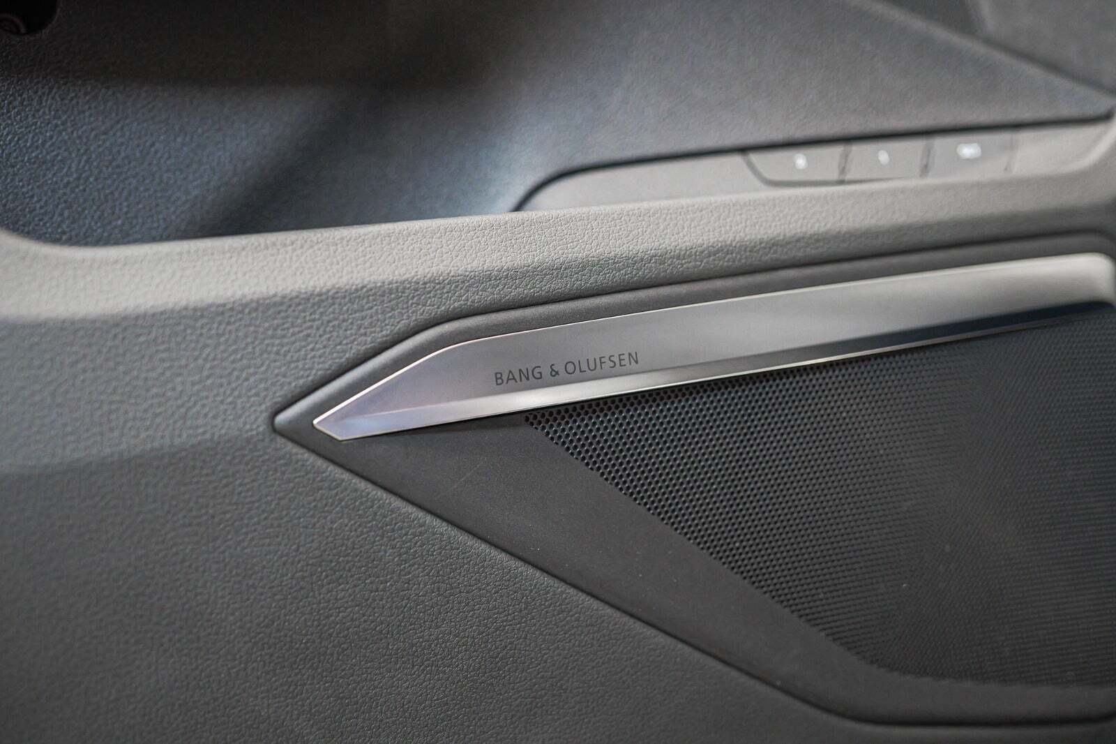 Audi e-tron 55 quattro, 408hp, 2020