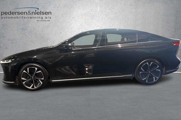 Sort Mazda 6e fra 2025