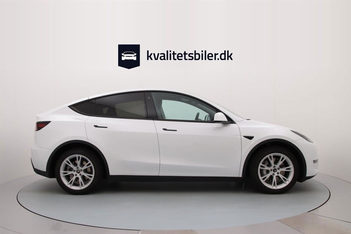 Tesla Model Y EL Long Range AWD 514HK 5d Aut.