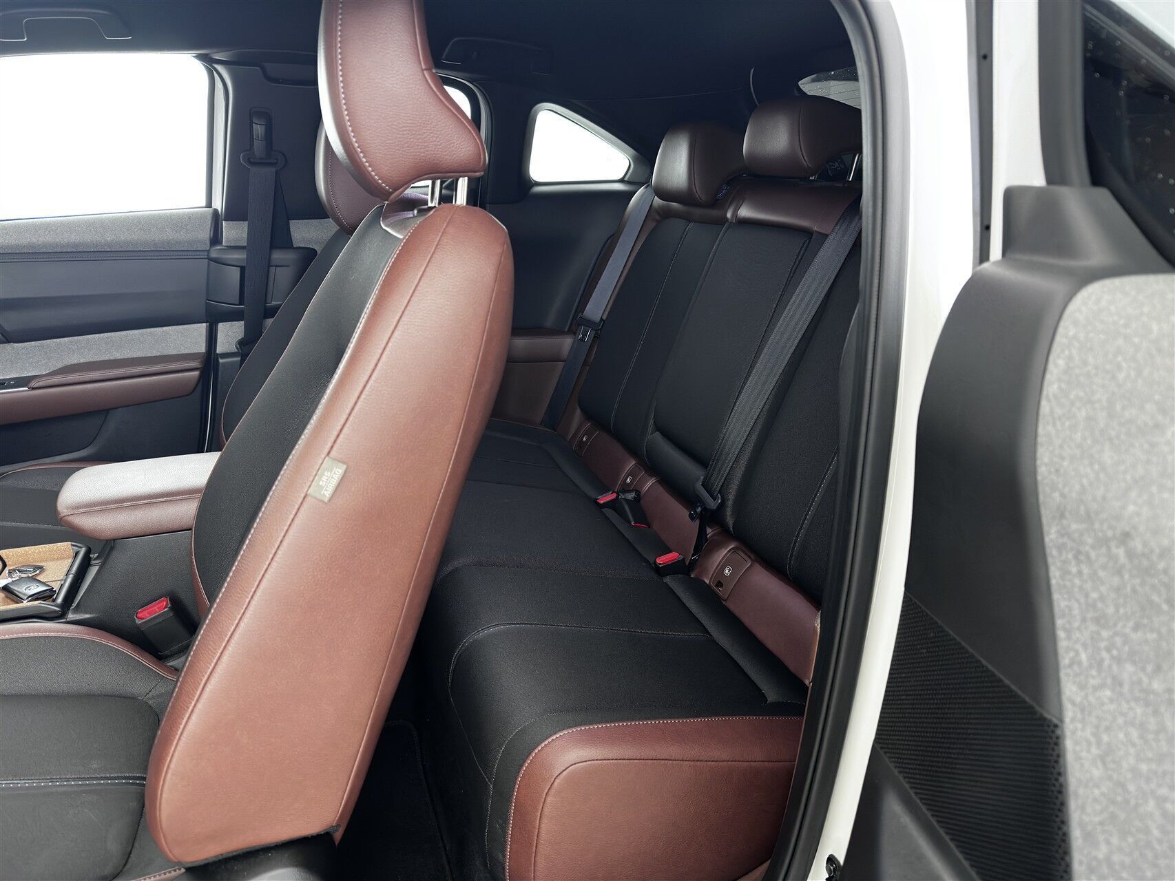 Hvid Mazda MX-30 fra 2022