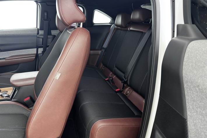 Hvid Mazda MX-30 fra 2022