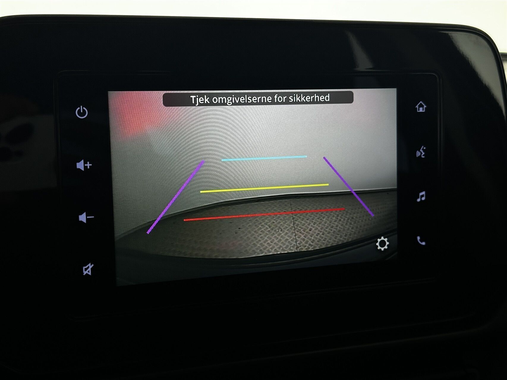 Blå Suzuki S-Cross fra 2022