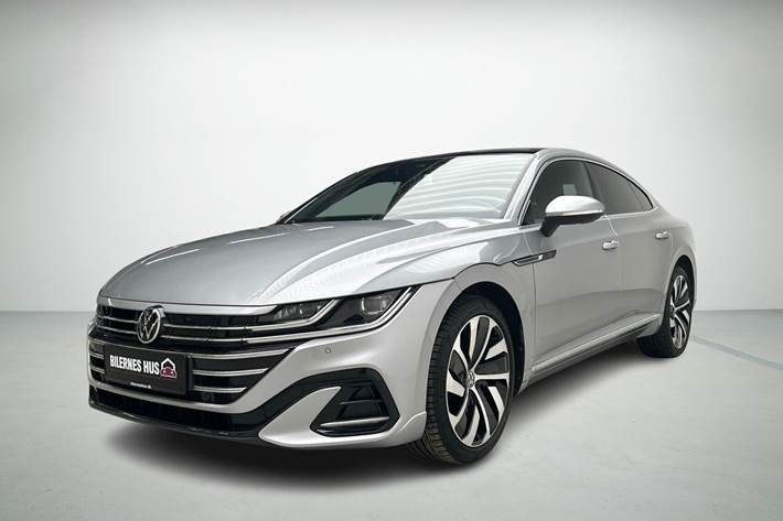 Grå VW Arteon fra 2021 set udefra