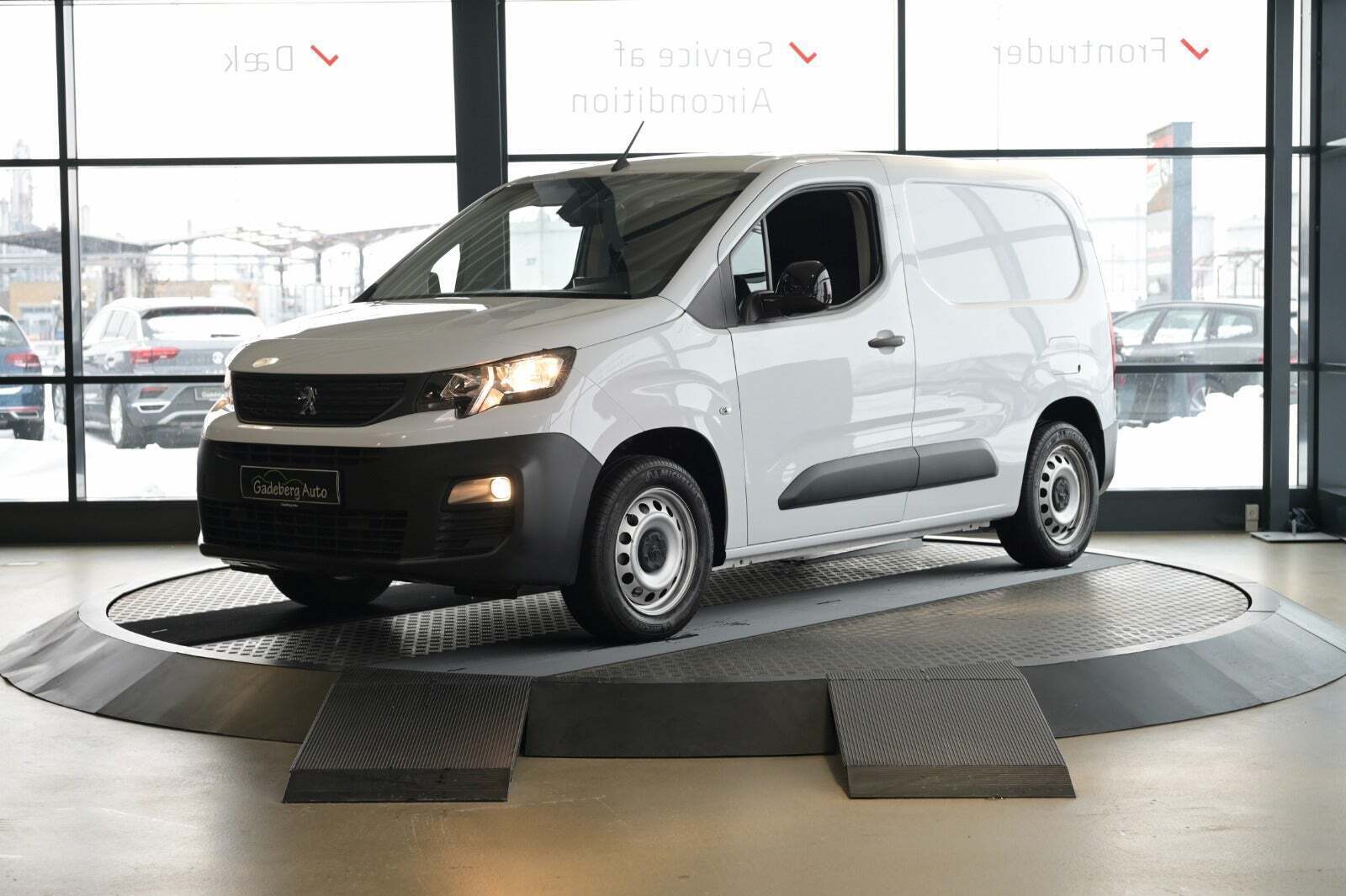 Peugeot Partner 1,5 BlueHDi 130 L1V1 Plus EAT8 Van