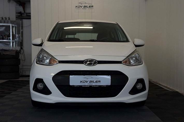 Hvid Hyundai i10 fra 2016