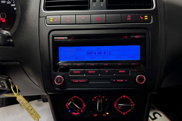 Hvid VW Polo fra 2010