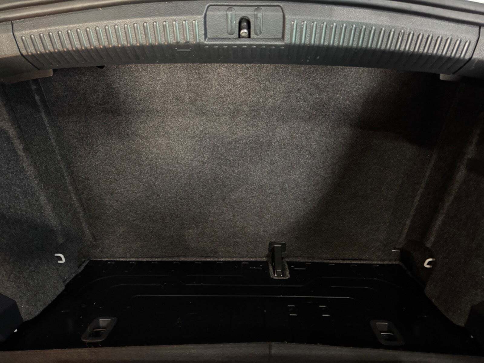 Hvid VW Polo fra 2010