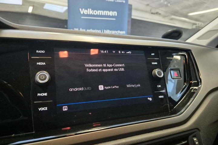Grå VW Polo fra 2018