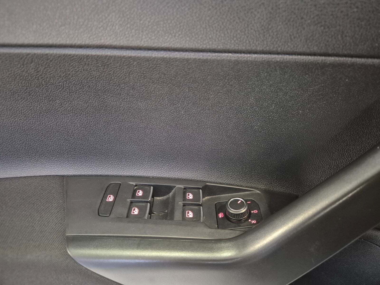 Grå VW Polo fra 2018