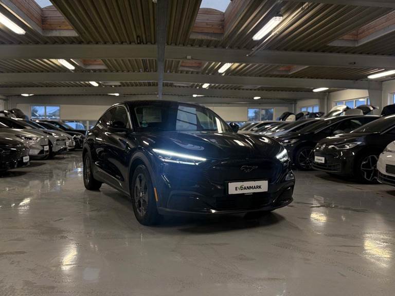 Ford Mustang Mach-E 88 Extended Range