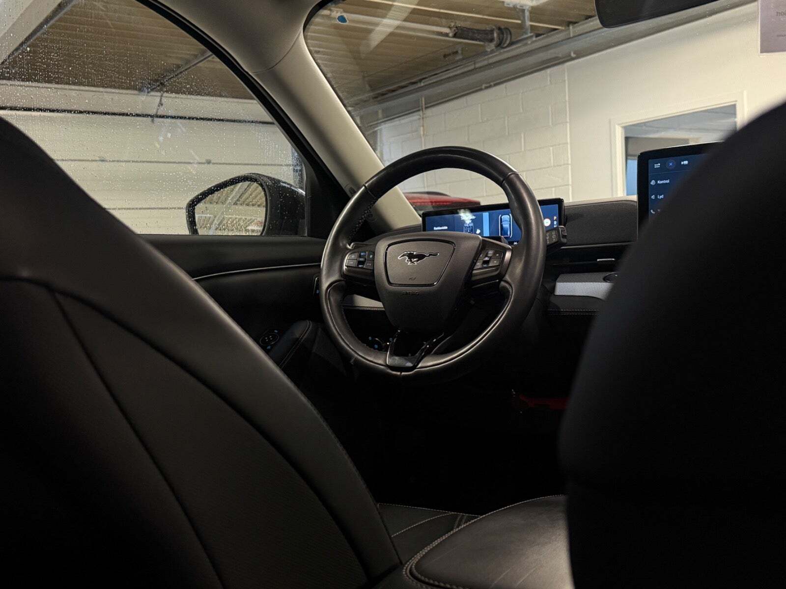 Ford Mustang Mach-E 88 Extended Range