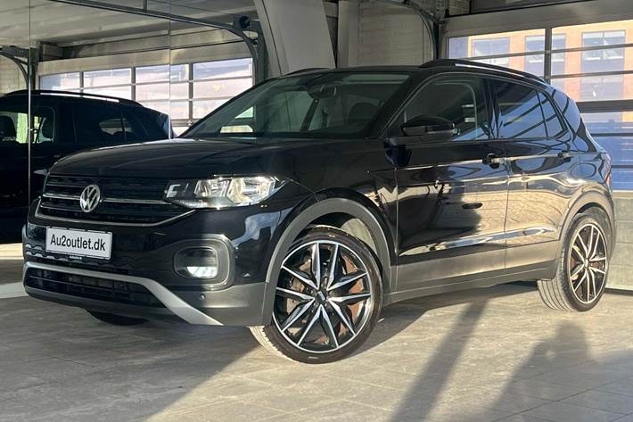 Sort VW T-Cross fra 2020 set udefra
