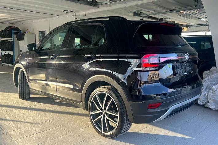 Sort VW T-Cross fra 2020
