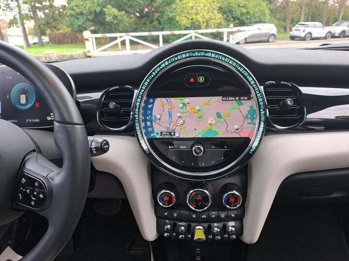 Mini Cooper SE Classic Trim