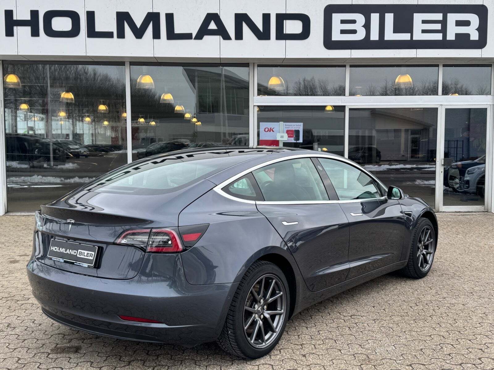 Tesla Model 3 Standard Range+ RWD