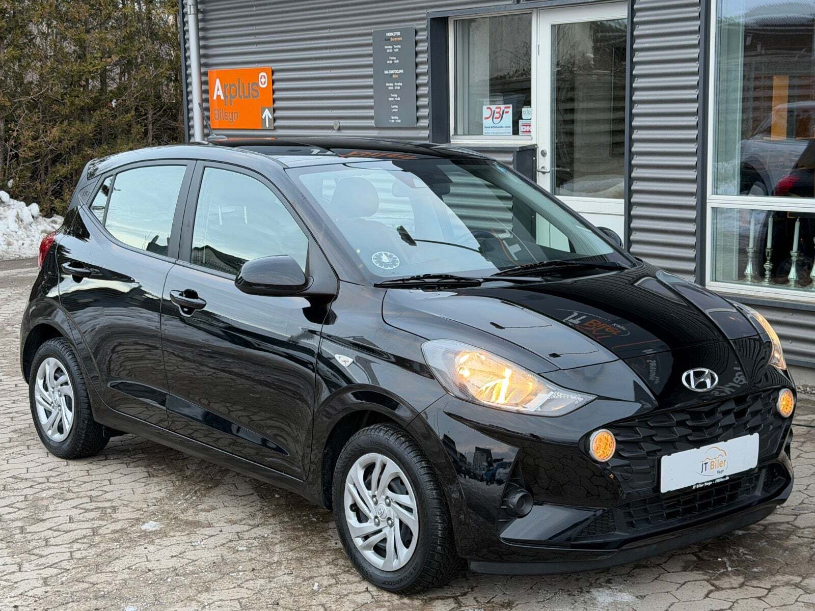 Sort Hyundai i10 fra 2023