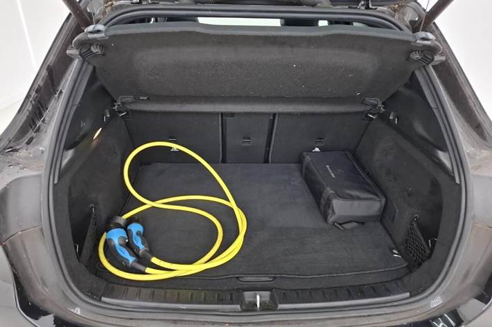 Sort Mercedes EQA 250 fra 2022