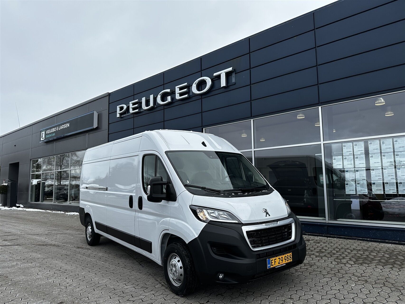 Peugeot BOX PREM 333 L2H2 HDi 140
