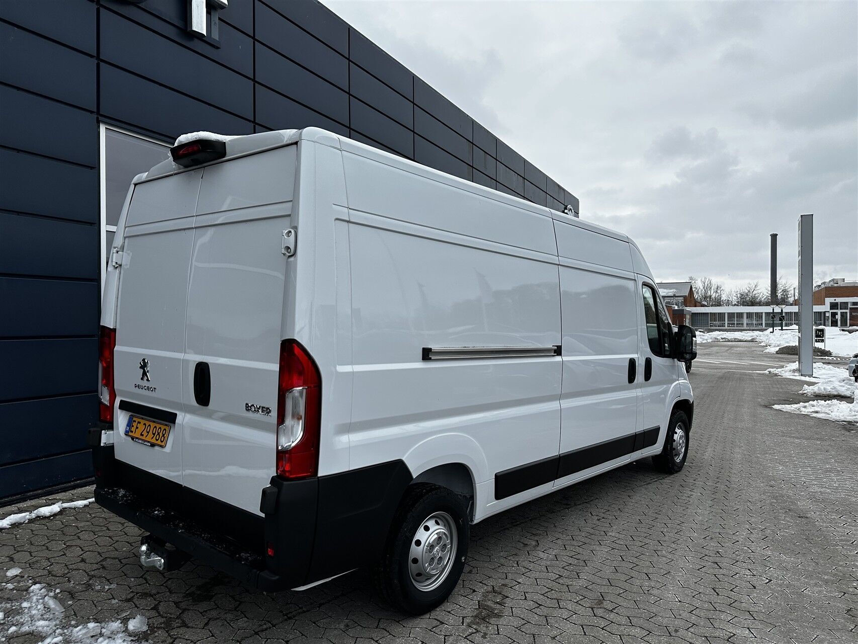 Peugeot BOX PREM 333 L2H2 HDi 140