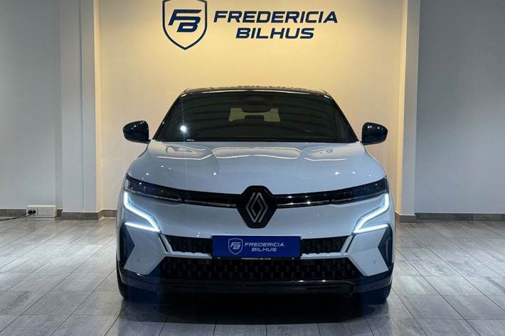 Hvid Renault Megane E-Tech fra 2024