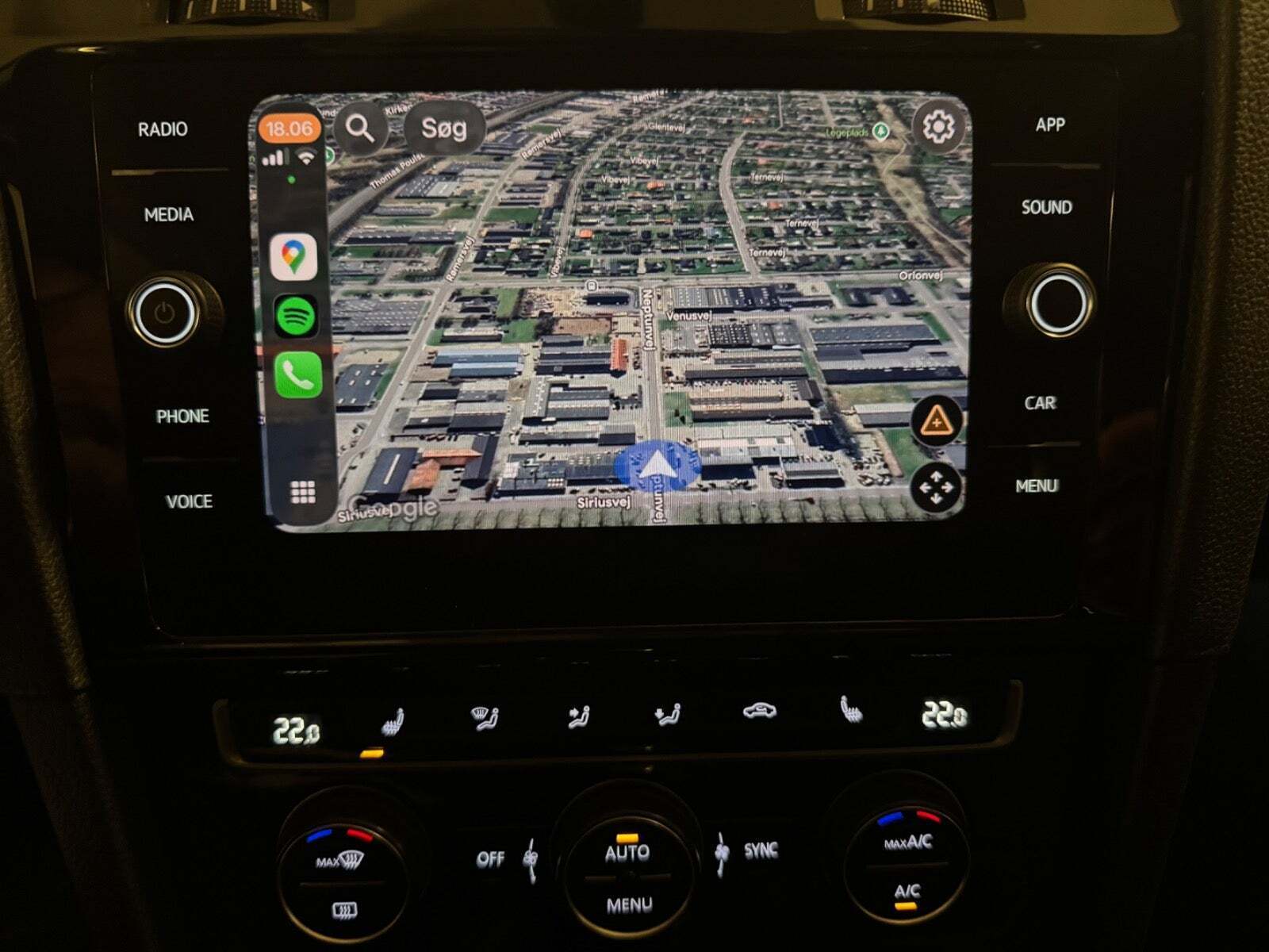 Grå VW Golf VII fra 2019