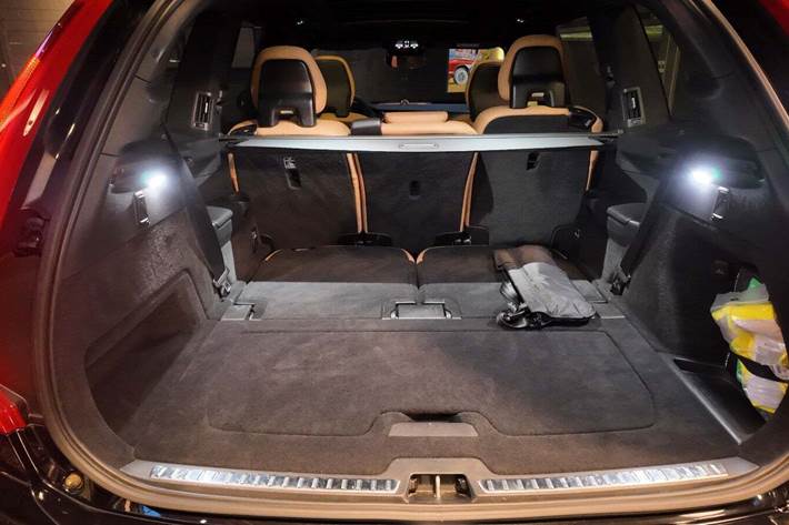 Sort Volvo XC90 fra 2023