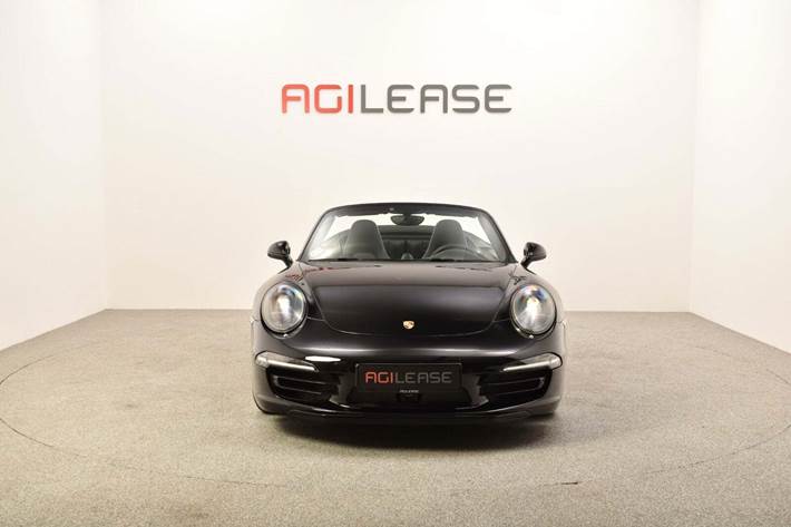 Sort Porsche 911 Carrera 4S fra 2013