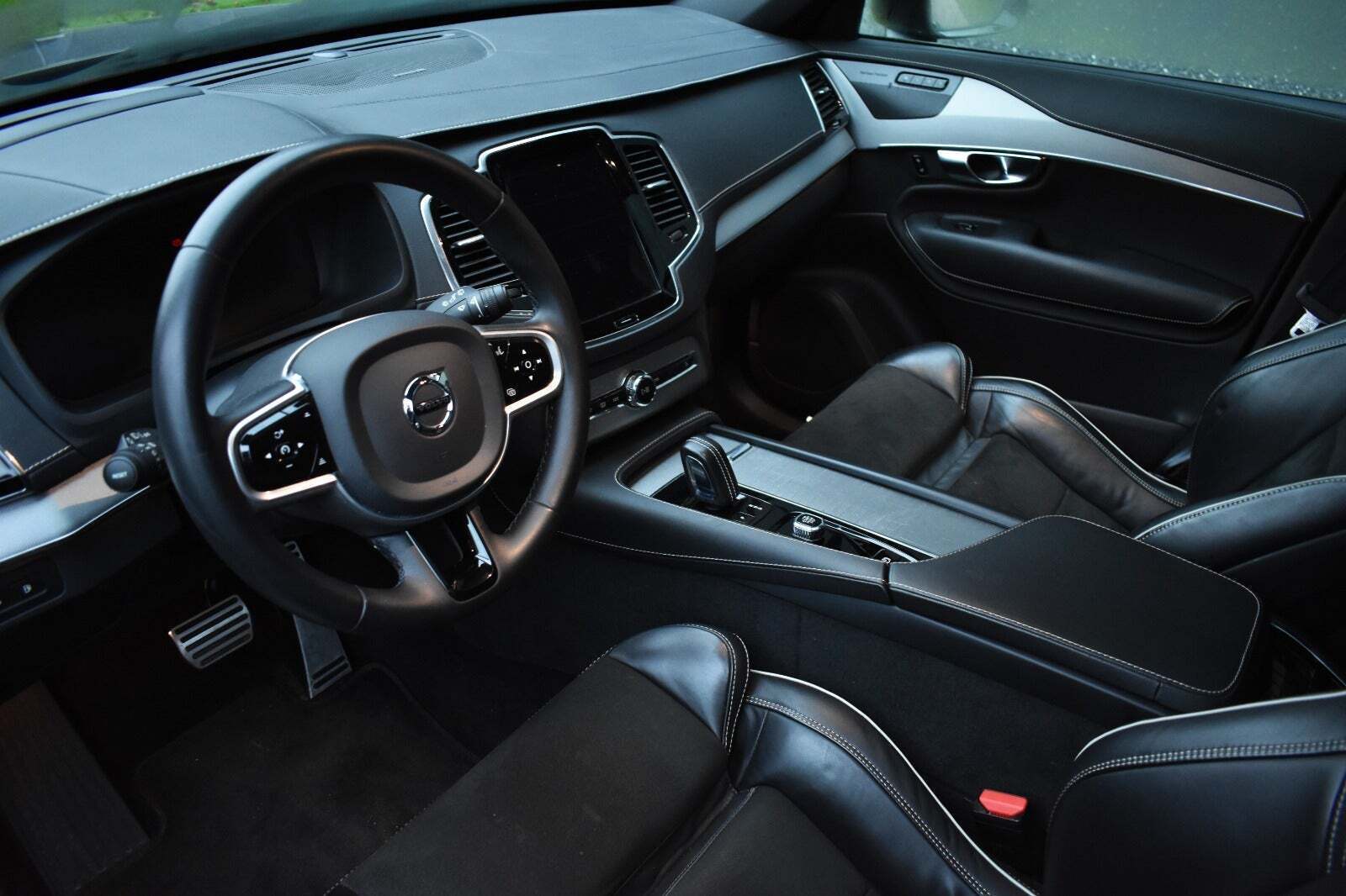 Volvo XC90 2,0 T8 ReCharge R-Design aut. AWD 7prs