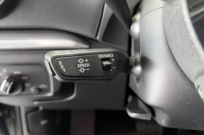 Grå Audi A3 fra 2020