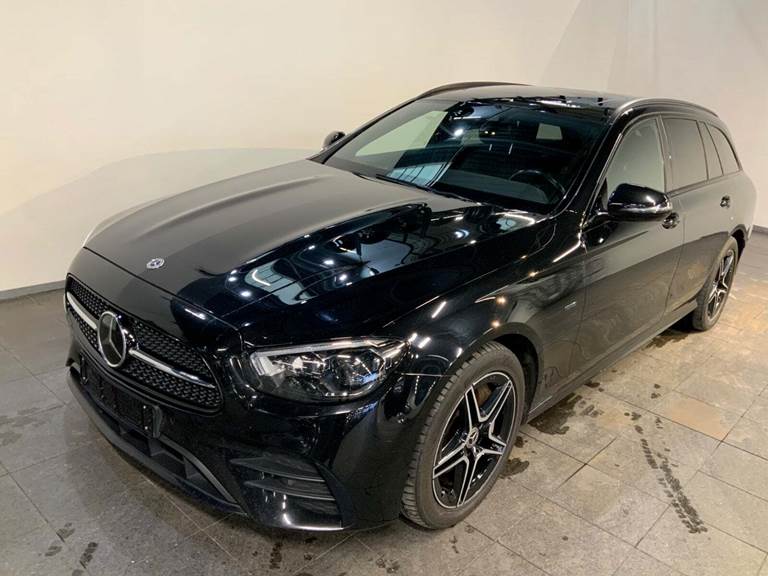 Mercedes E300 e 2,0 AMG Line stc. aut.