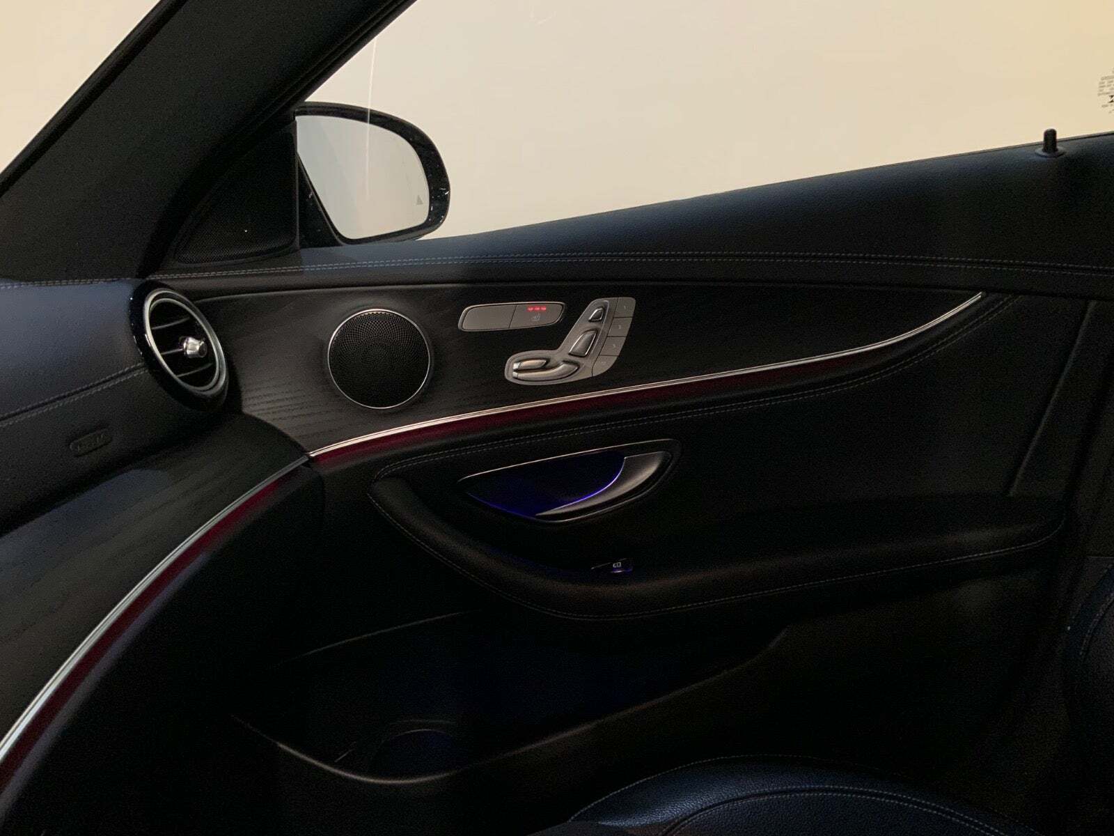 Sort Mercedes E300 e fra 2021