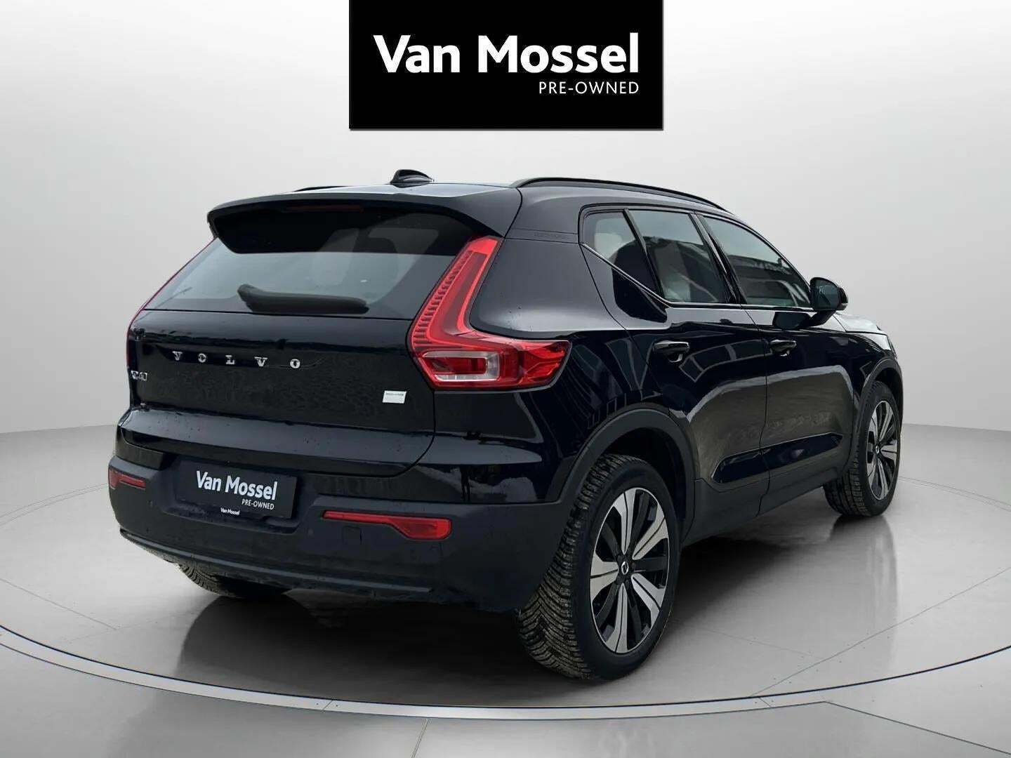 Volvo XC40 P6 ReCharge Core