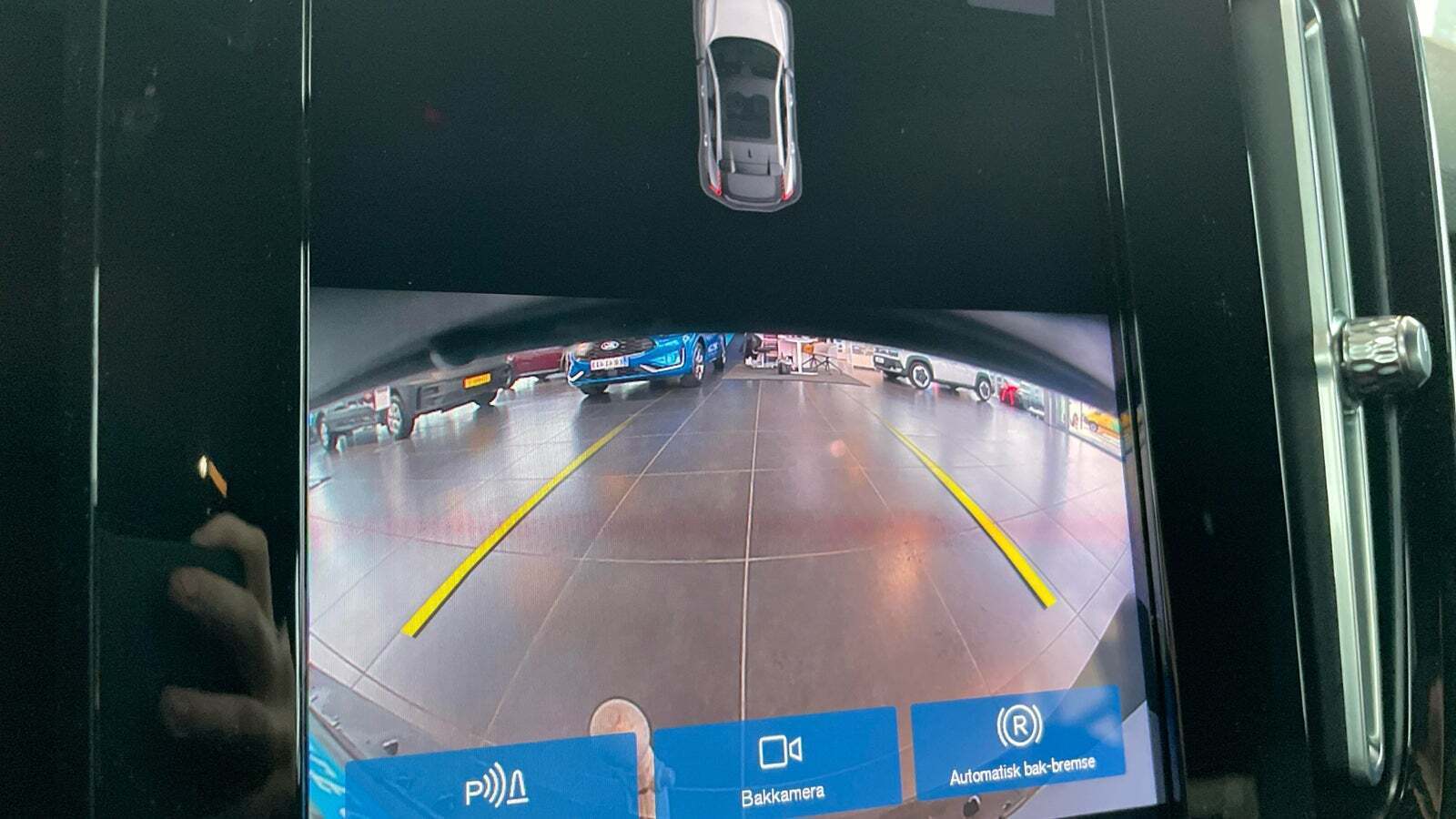 Sort Volvo C40 fra 2023