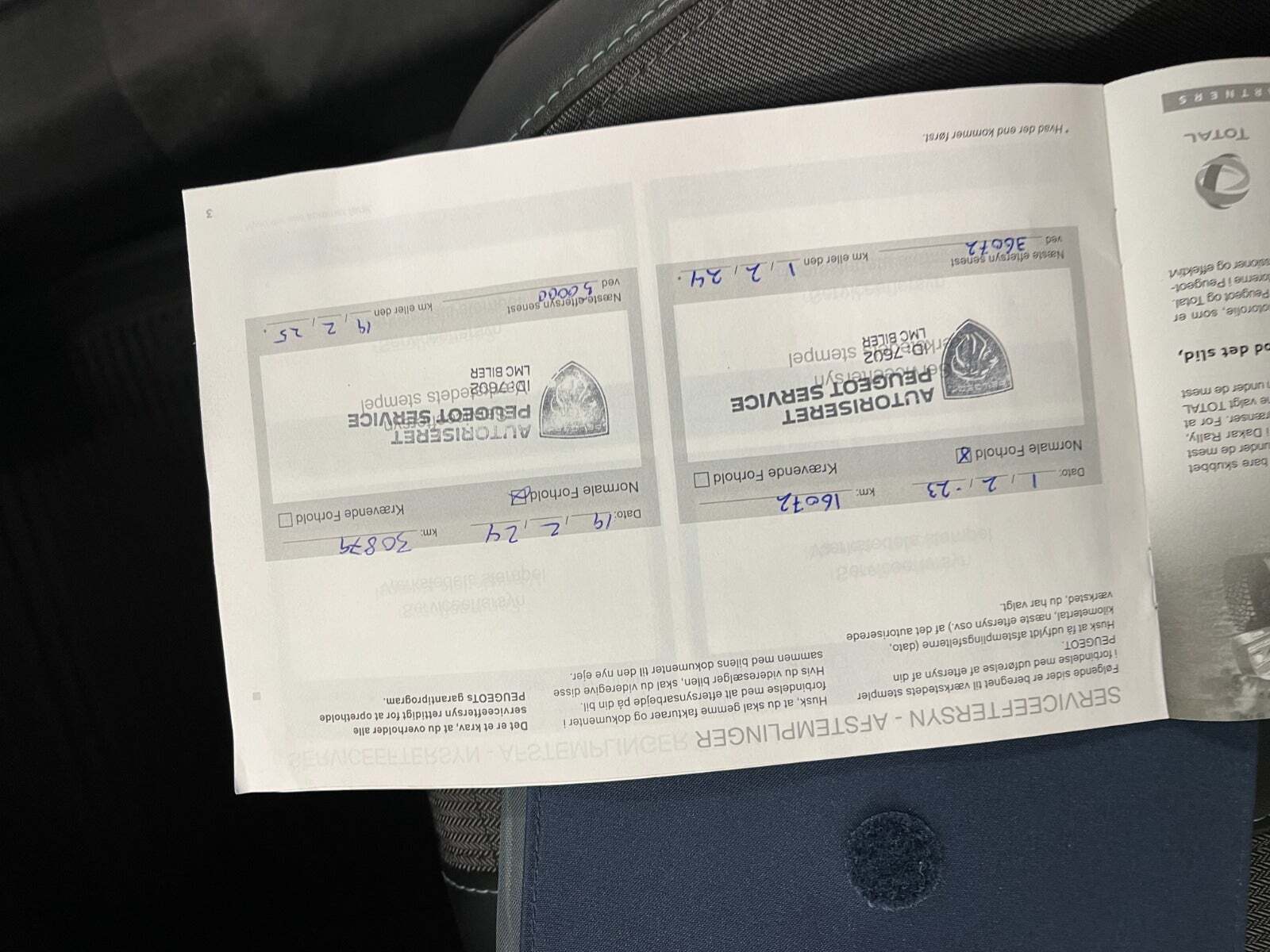 Hvid Peugeot 208 fra 2022