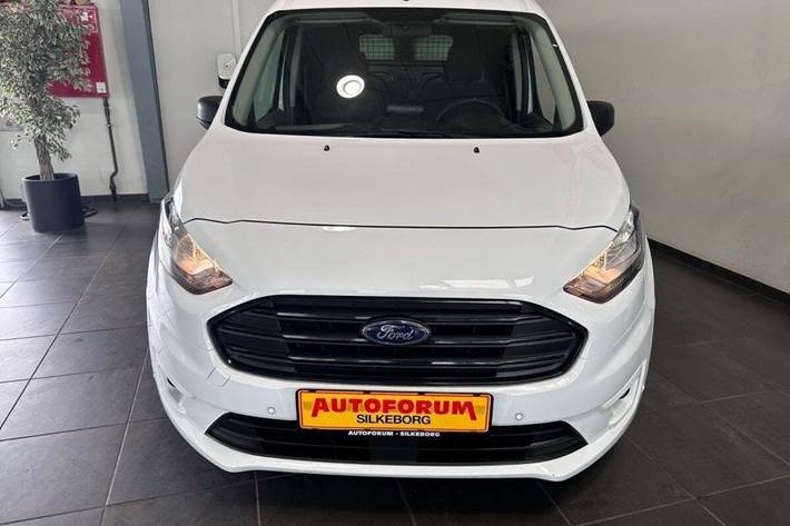 Hvid Ford Transit Connect fra 2021