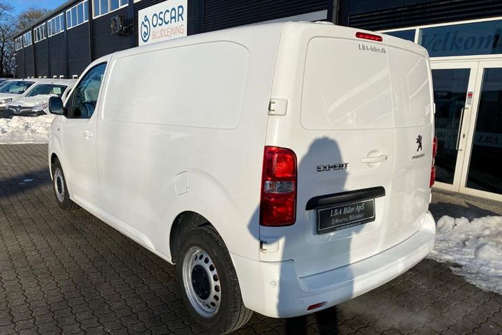Hvid Peugeot Expert fra 2021