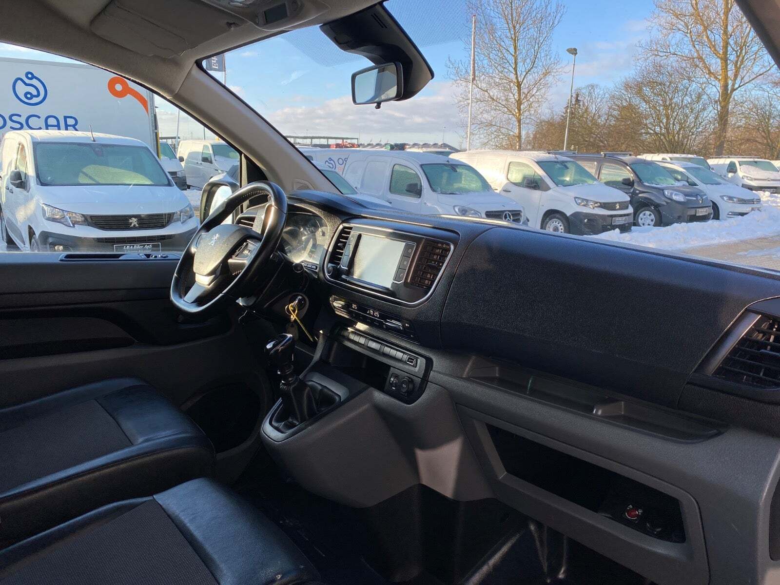 Hvid Peugeot Expert fra 2021