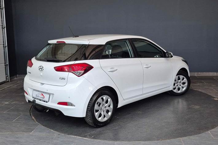 Hvid Hyundai i20 fra 2018