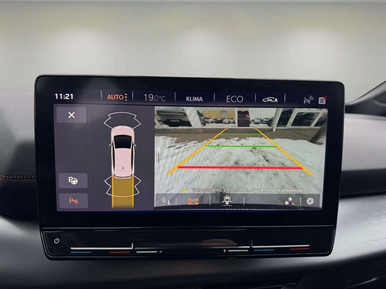 Sort Skoda Enyaq fra 2024