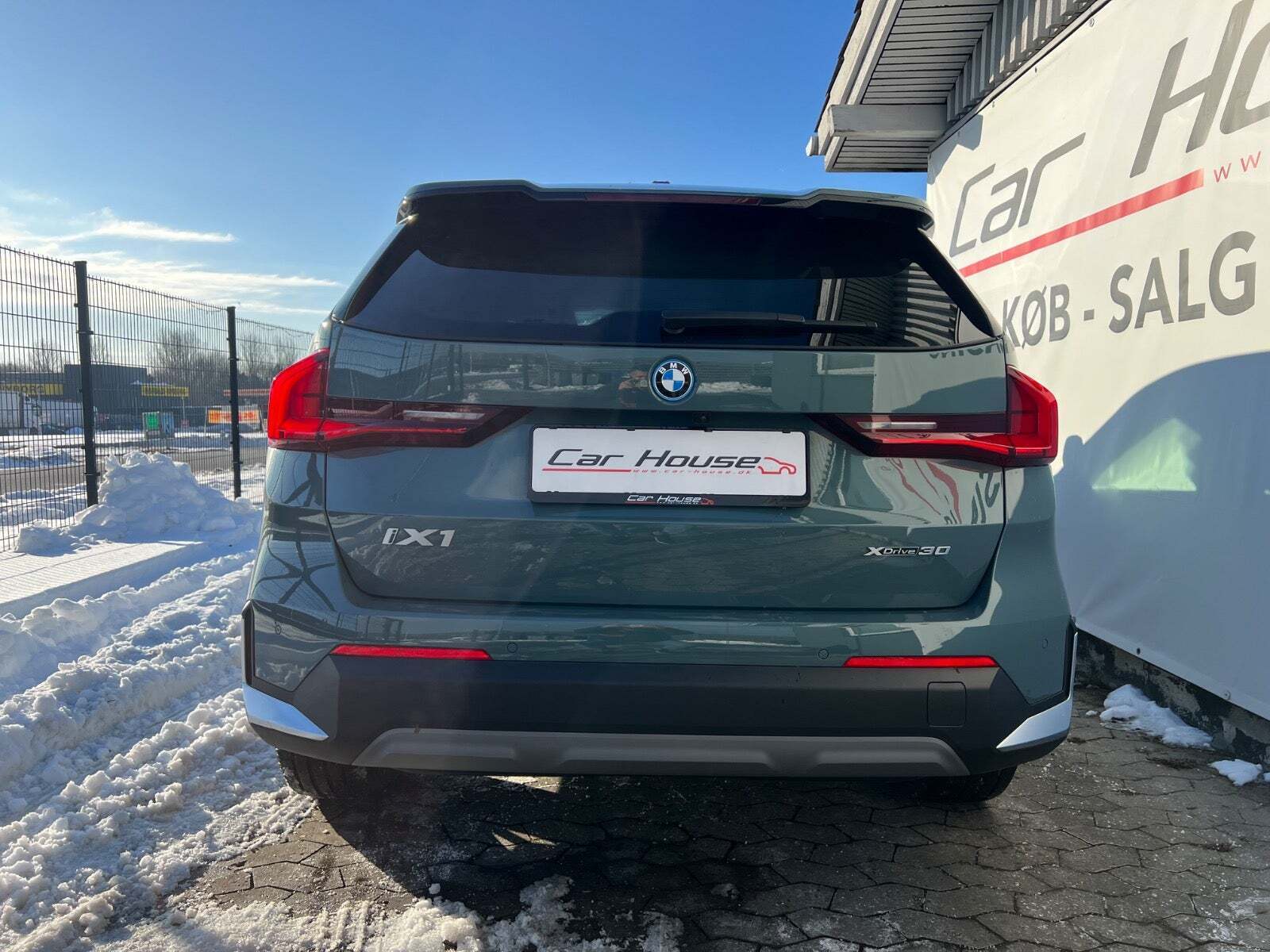 BMW iX1 xDrive30 Charged