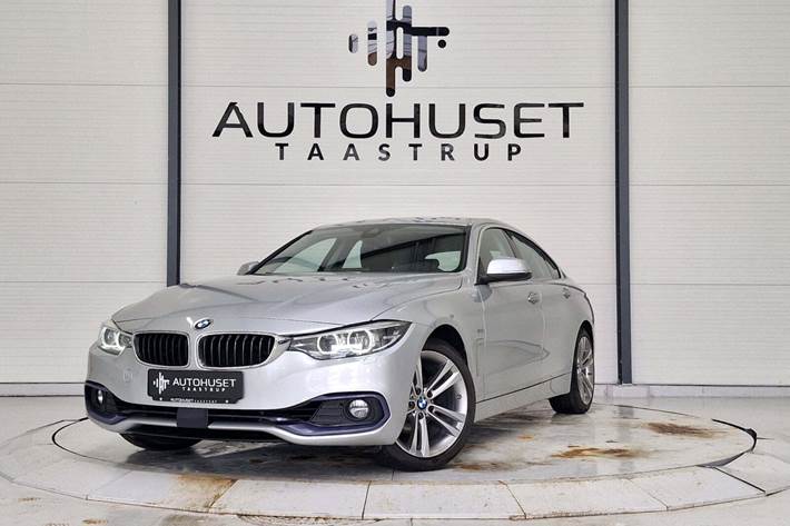 Sølv BMW 420i fra 2019 set udefra