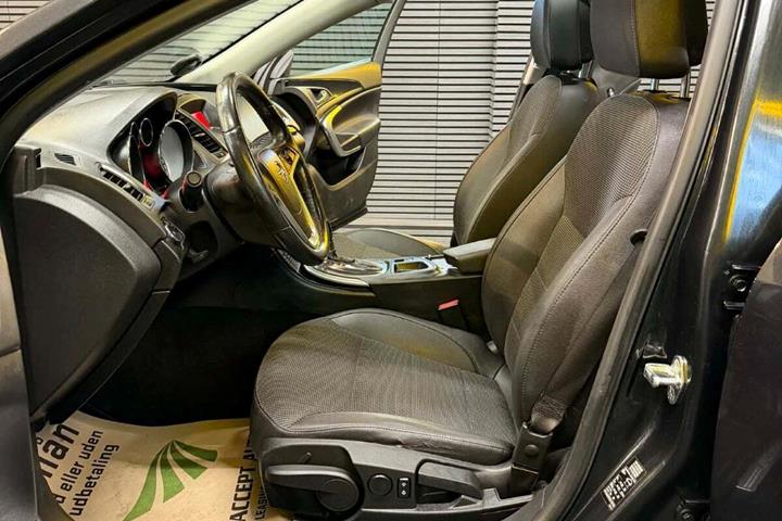 undefined Opel Insignia fra 2011