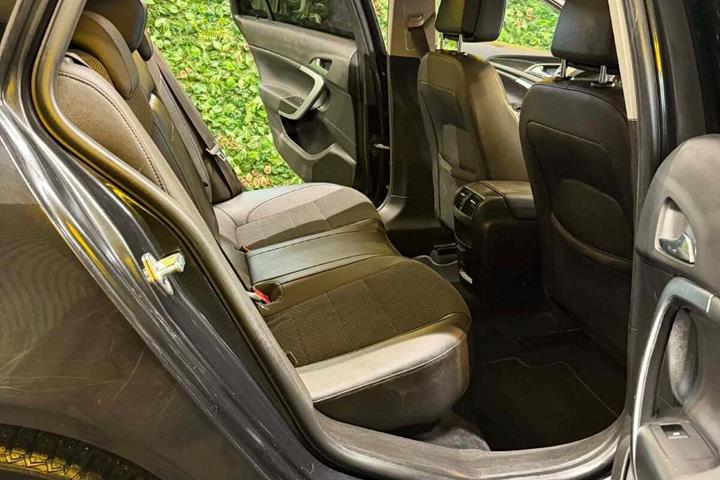 undefined Opel Insignia fra 2011