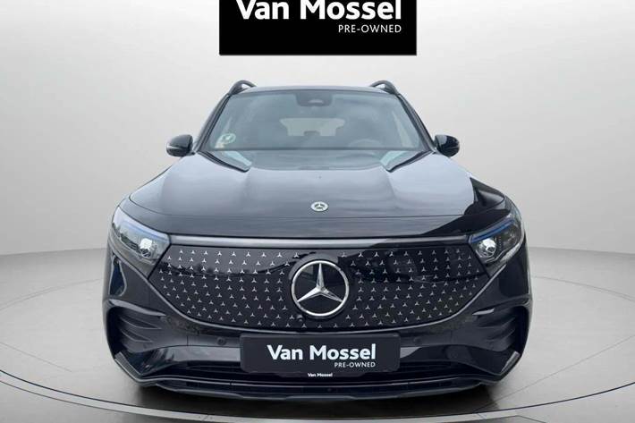 Sort Mercedes EQB250+ fra 2024