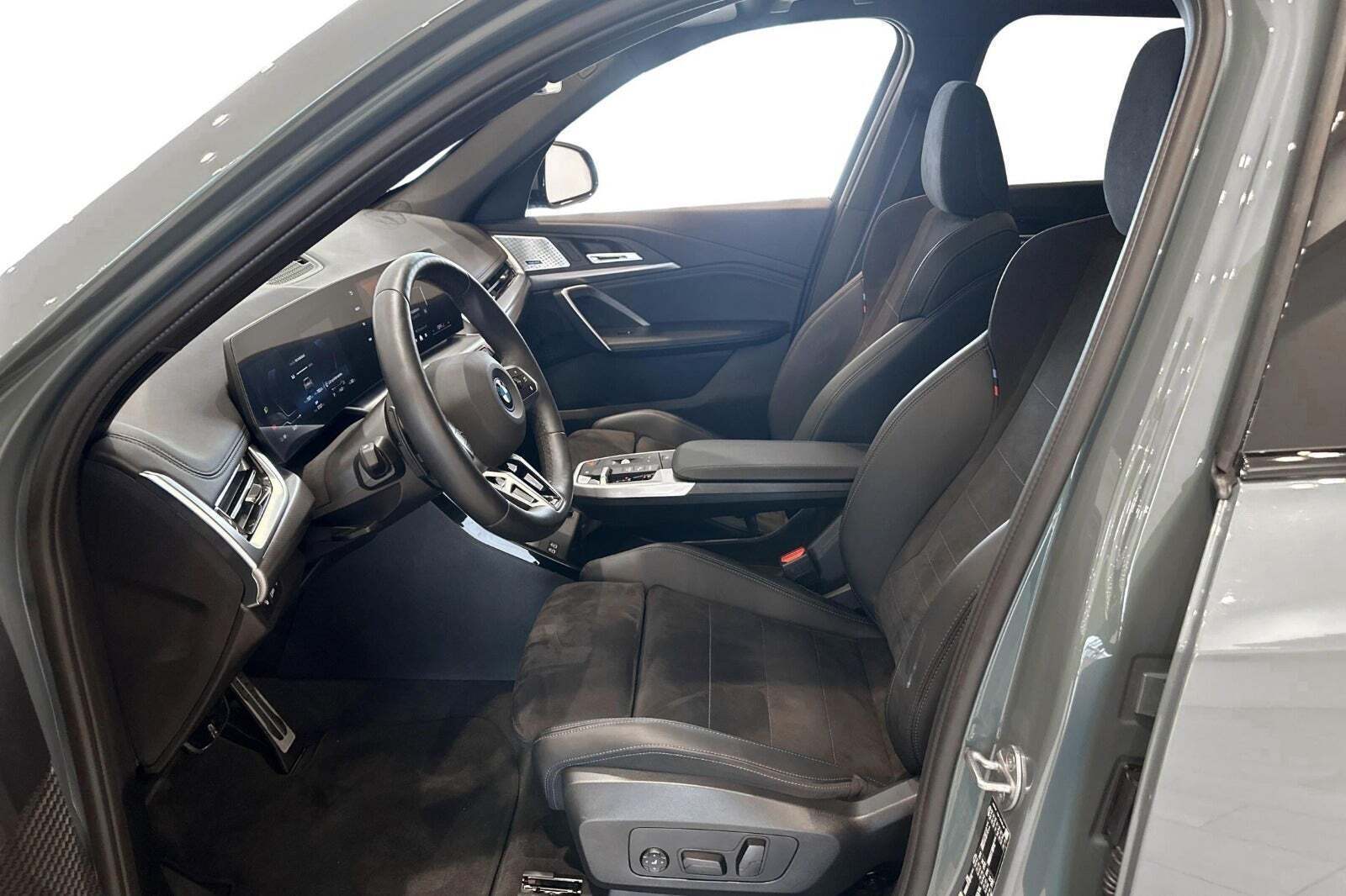 BMW iX1 eDrive20 M-Sport Pro